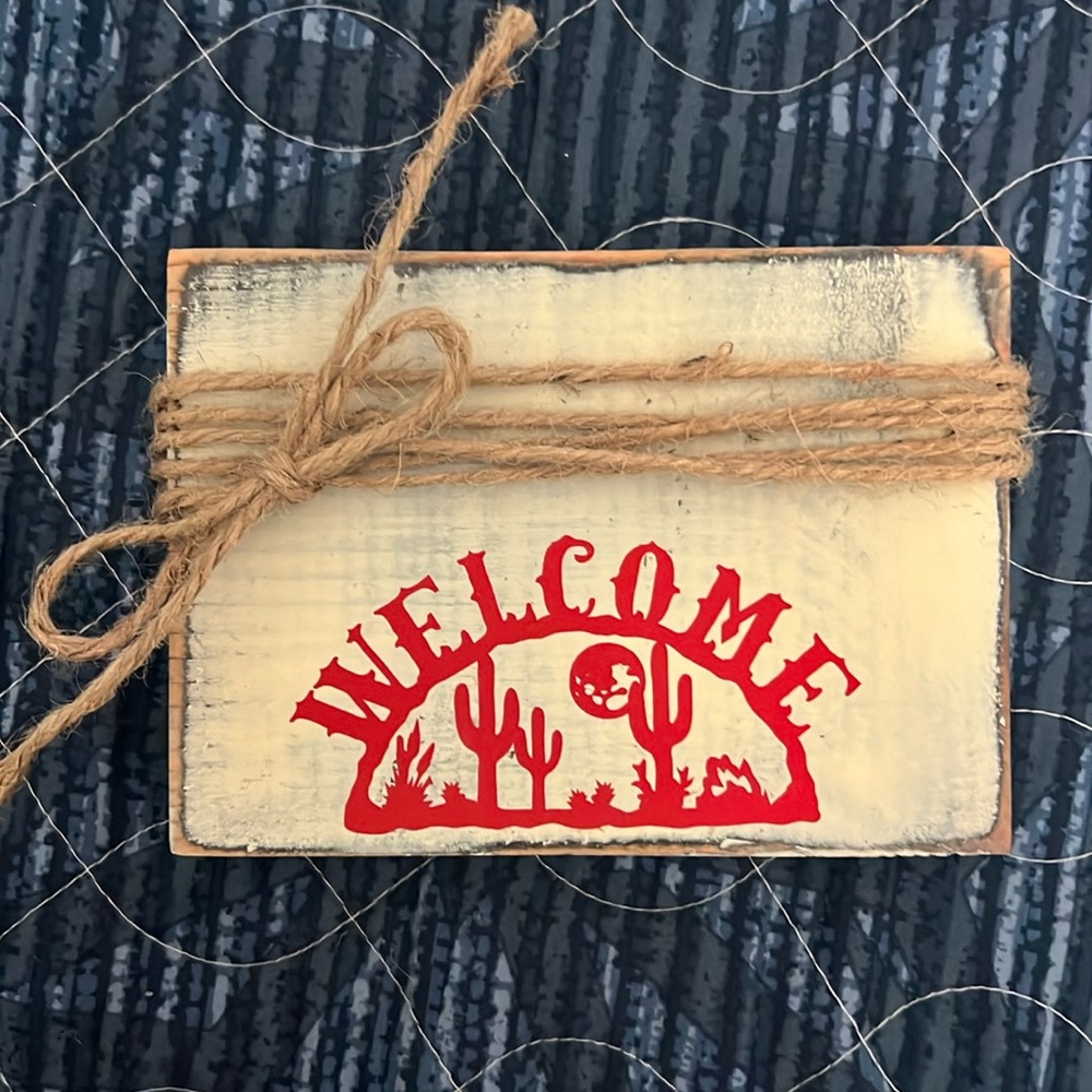 Desert “welcome” sign